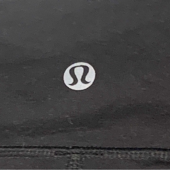 Lululemon Black Cropped Leggings - Women’s Size 4 - Picture 4 of 6